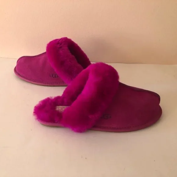 UGG Scuffette II genuine shearling suede Slipper. Waterproof. NWT. Size: 7, 8 - Picture 2 of 12